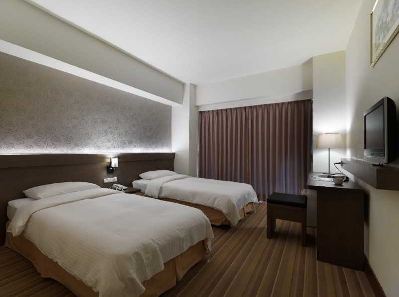 New World Hotel Тайпей Екстериор снимка