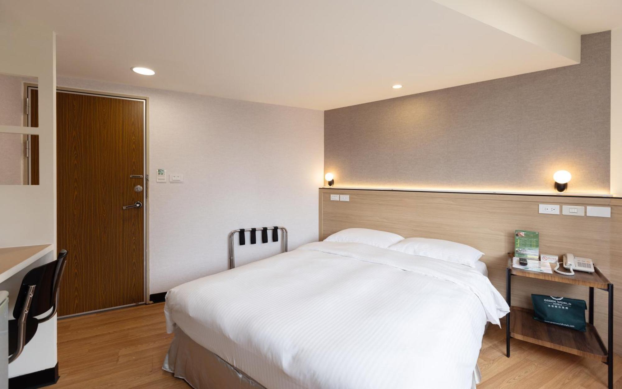 New World Hotel Тайпей Екстериор снимка