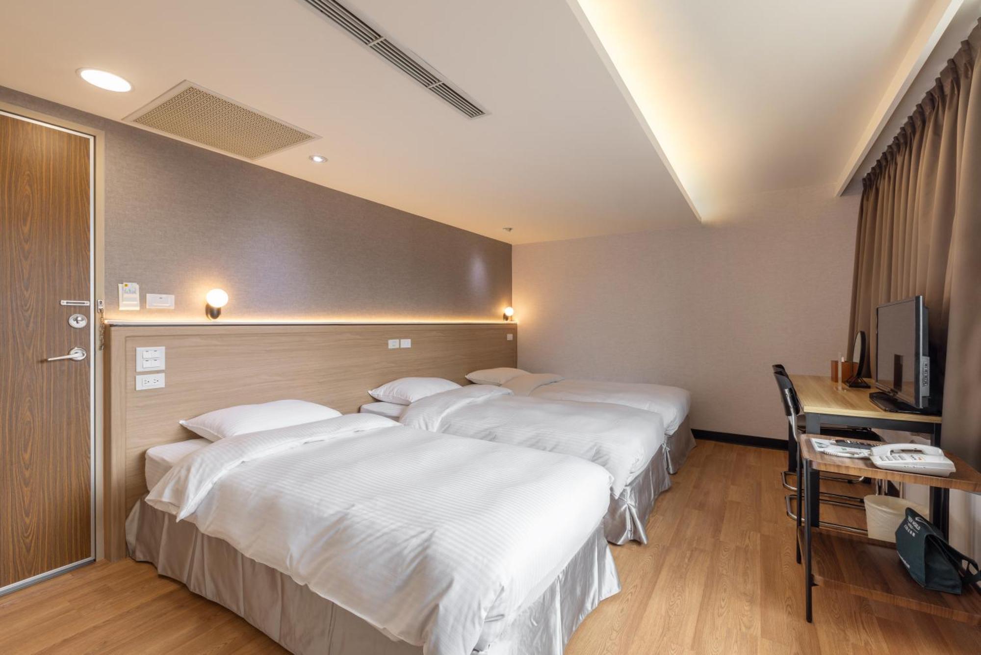 New World Hotel Тайпей Екстериор снимка