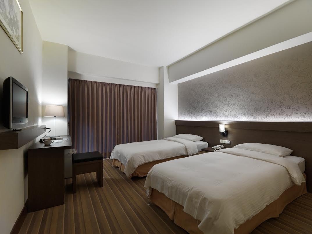 New World Hotel Тайпей Екстериор снимка