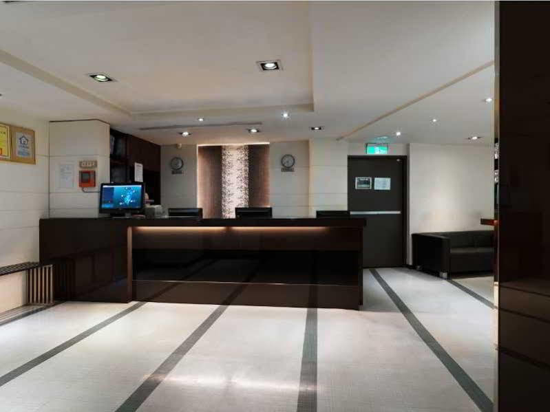 New World Hotel Тайпей Екстериор снимка