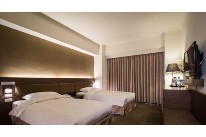 New World Hotel Тайпей Екстериор снимка